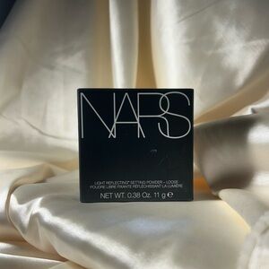 NARS Light Reflecting Setting Powder, Loose,TRANSLUCENT CRYSTAL, Full size (NWT)